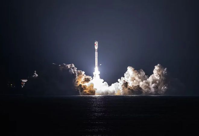 衛(wèi)星互聯(lián)網(wǎng)織布“天網(wǎng)”中國(guó)星鏈衛(wèi)星怎樣“智造”