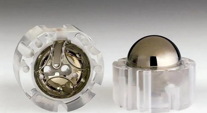 “最”圓的球用在衛(wèi)星上1馬赫氦氣流吹誤差僅為千億分之一度(圖4)