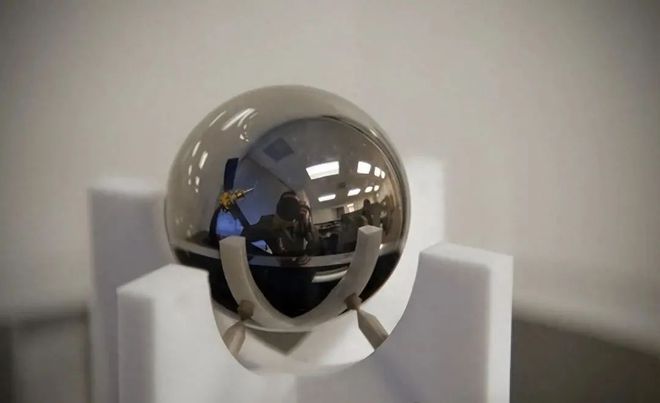 “最”圓的球用在衛(wèi)星上1馬赫氦氣流吹誤差僅為千億分之一度