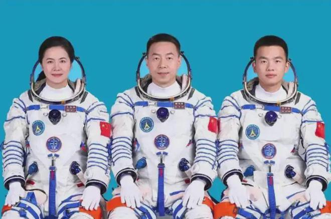 中國隱藏實力？美媒：神十九乘組首次出艙9小時6分領先NASA(圖18)