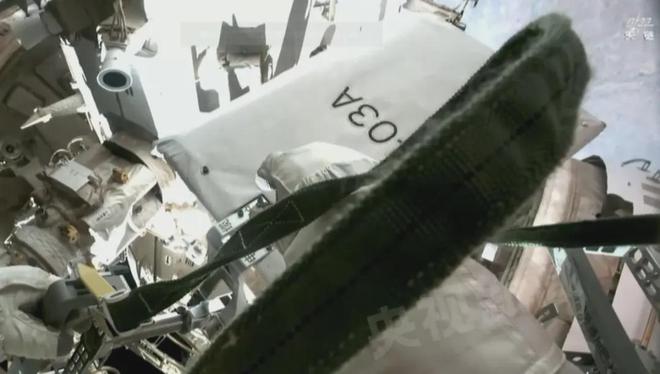 中國隱藏實力？美媒：神十九乘組首次出艙9小時6分領先NASA(圖10)