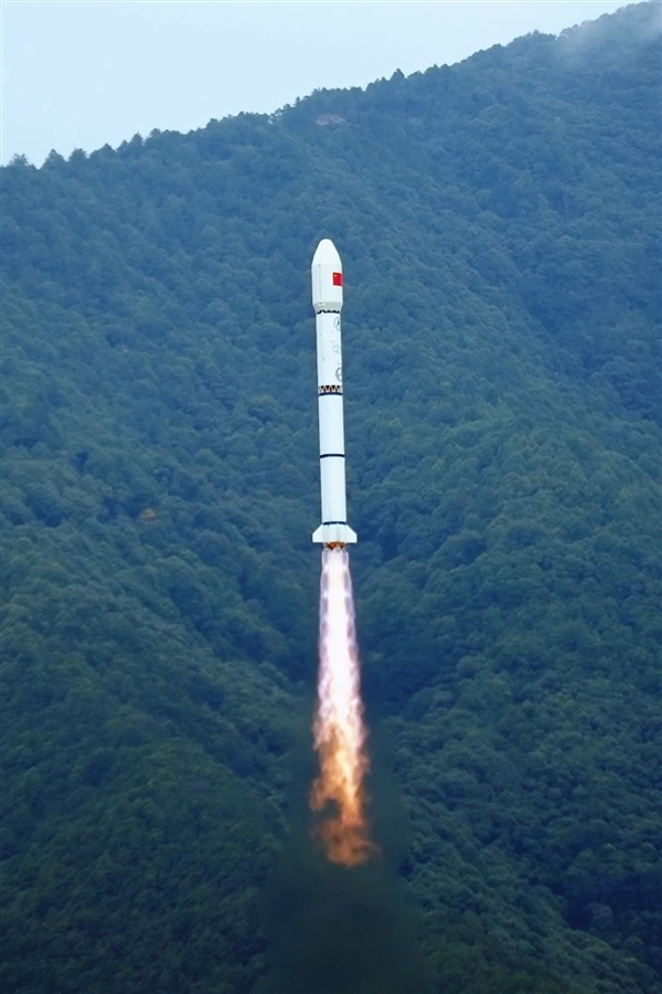 我國“女媧星座”12 顆商業(yè)雷達(dá)遙感衛(wèi)星開啟規(guī)模應(yīng)用