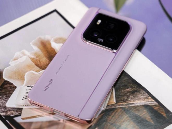 榮耀堅決清倉從6999元跌至4589元16GB+512GB+衛(wèi)星通信(圖5)