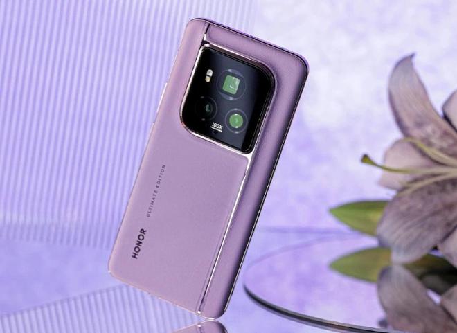 榮耀堅決清倉從6999元跌至4589元16GB+512GB+衛(wèi)星通信(圖3)