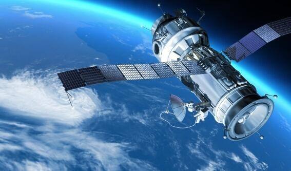 2025年衛(wèi)星通信：破局、融合與消費(fèi)級(jí)“新藍(lán)?！盻通信世界網(wǎng)