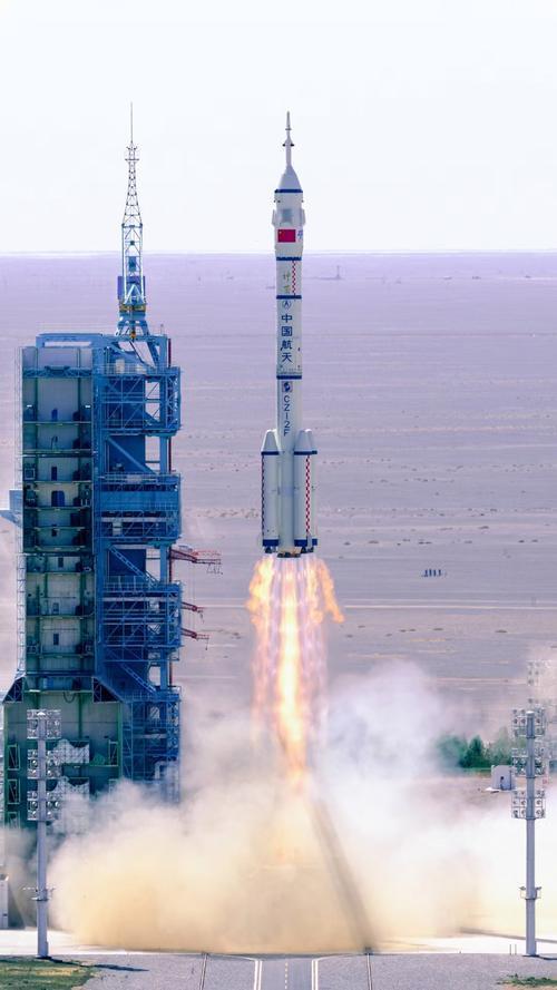 印度衛(wèi)星對接3次嘗試均失?。≈袊淮尉统晒ψ屗麄冿h了？(圖17)