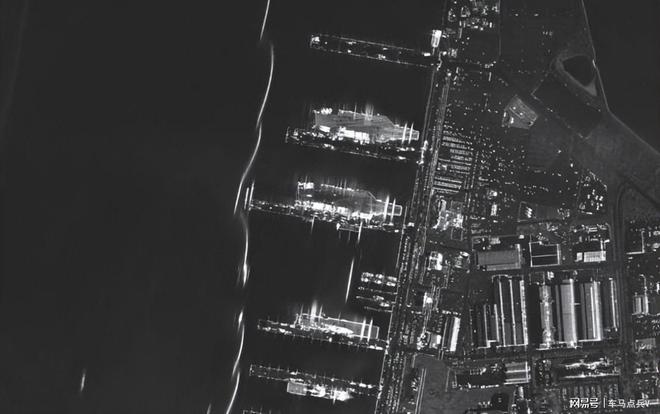 中美衛(wèi)星大斗法：美衛(wèi)星拍福建艦一清二楚為何中國拍的很模糊？(圖4)
